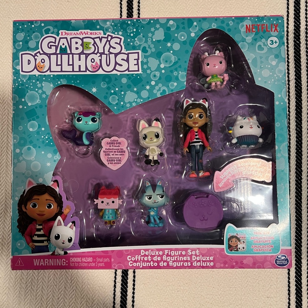 Gabby’s Dollhouse Deluxe Figure Set NIB